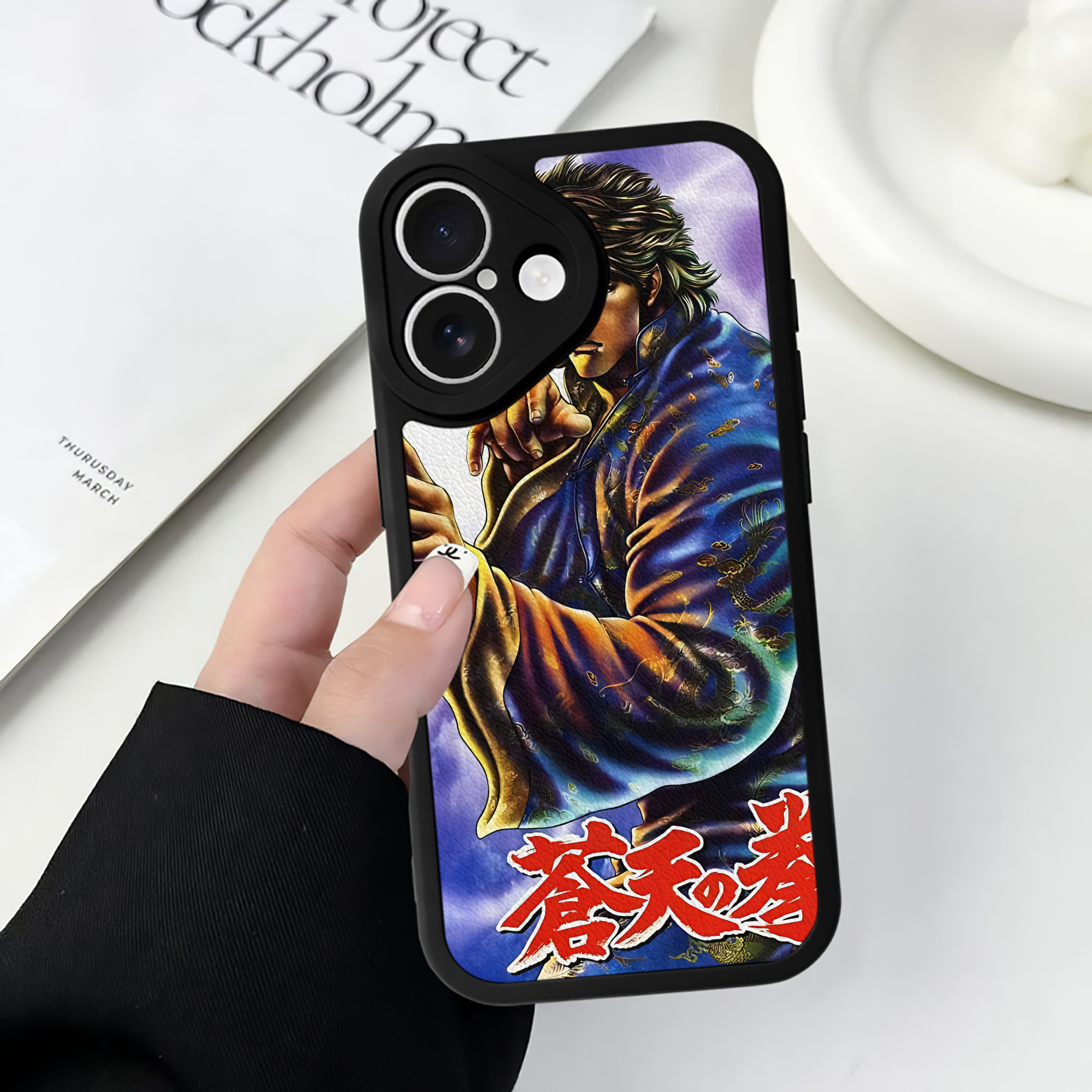 （画像用） 北斗の拳 Fist of the North Star 【iPhone 16シリーズ対応】シリコンスマホケース（レザー調） 材質：シリコン